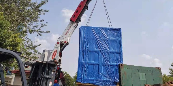 重型設(shè)備裝卸價(jià)格是多少？設(shè)備裝卸價(jià)格貴嗎？